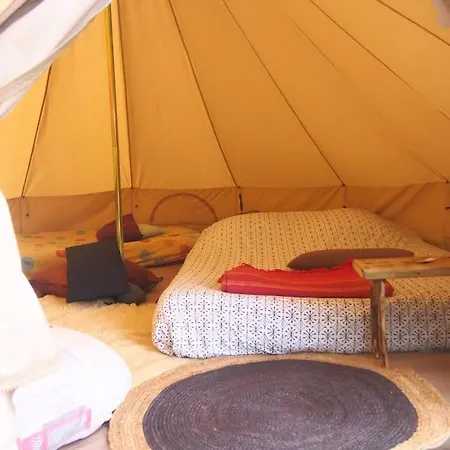 Tente Tipi En Pleine Foret * Burzet